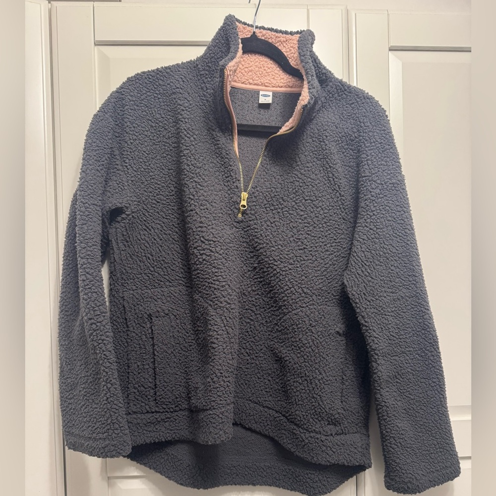 Old Navy Gray Sherpa Quarter-Zip Sweatshirt